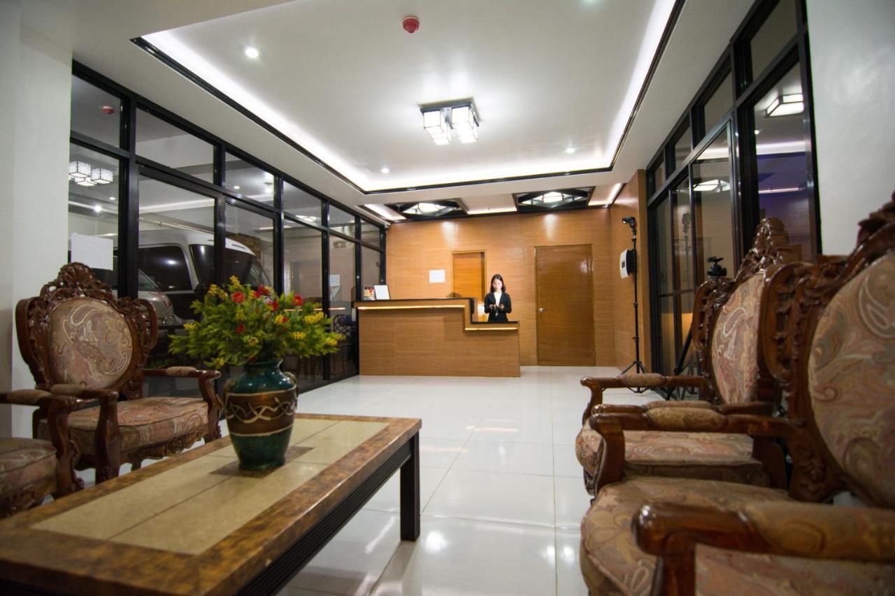 Diamond Hotel And Resto Катарман Екстер'єр фото